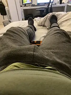 Luishorny19 online show from 01/21/25, 03:32