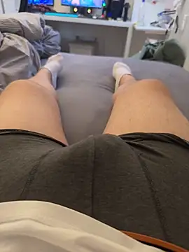 Luishorny19 online show from 10/20/25, 03:45