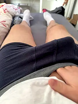 Luishorny19 online show from 11/04/25, 11:42