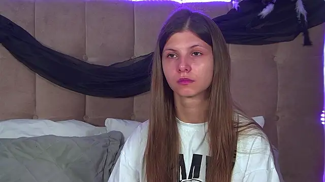 Snapshot of AudreyBarlow chatting on 11/02/25, 06:21 AudreyBarlow online show from 11/02/25, 06:21