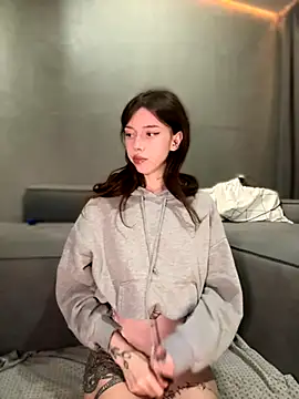 Snapshot of Bastet chatting on 10/02/25, 06:04 Bastet online show from 10/02/25, 06:04