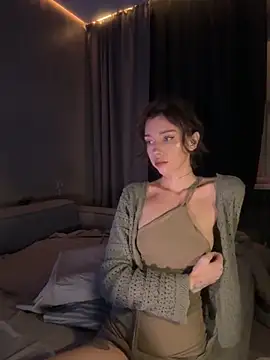 Snapshot of Bastet chatting on 11/17/25, 06:03 Bastet online show from 11/17/25, 06:03