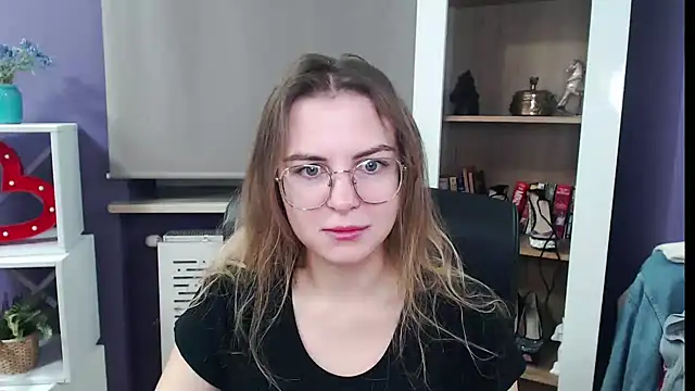 Zoey Erotic online show from 12/04/24, 05:27