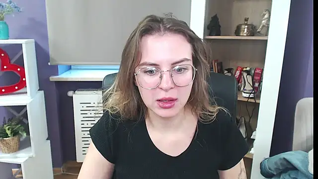 Zoey Erotic online show from 12/04/24, 09:07