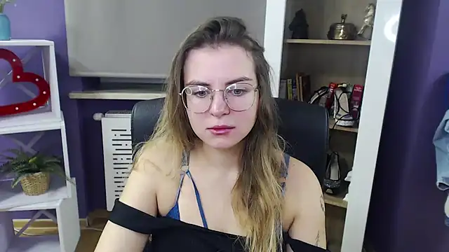 Zoey Erotic online show from 12/13/24, 05:38