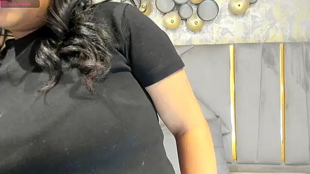 Sariitaa  online show from 10/10/25, 03:11