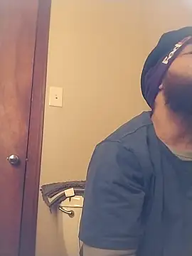 Snapshot of 29liquid1989 chatting on 01/04/25, 04:00 29liquid1989 online show from 01/04/25, 04:00