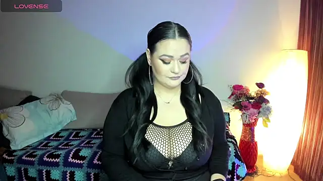 Laura sinner online show from 03/18/25, 05:21