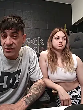 Snapshot of Elnonoykeila77 chatting on 11/26/25, 02:07 Elnonoykeila77 online show from 11/26/25, 02:07