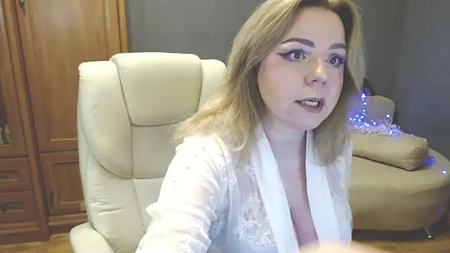 Cute sun online show from 06/14/26, 02:30