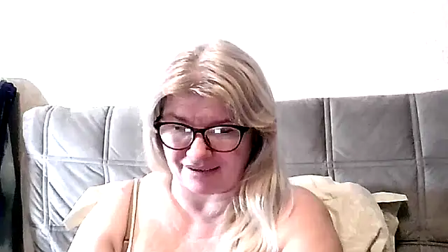 Diana 49 online show from 02/02/26, 08:07