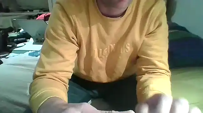 Snapshot of MmaxX004 chatting on 03/05/25, 03:51 MmaxX004 online show from 03/05/25, 03:51