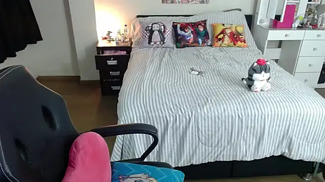 kittykat18x online show from 11/06/25, 01:06