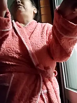 Zulfiya Bruce online show from 12/16/25, 07:52