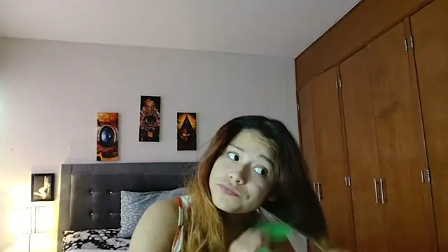 Snapshot of 3littleschoolteens chatting on 11/05/25, 05:46 3littleschoolteens online show from 11/05/25, 05:46