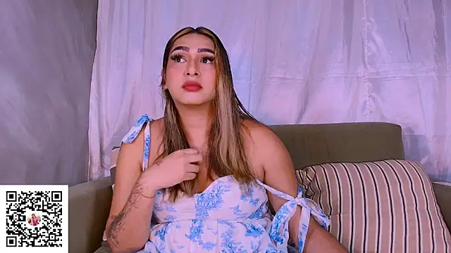 Snapshot of ISABELLASSMITH chatting on 10/04/25, 09:40 ISABELLASSMITH online show from 10/04/25, 09:40