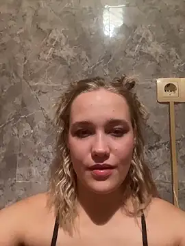 miya miya21 online show from 10/28/25, 02:42