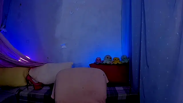 LickLizzy online show from 02/07/25, 05:20