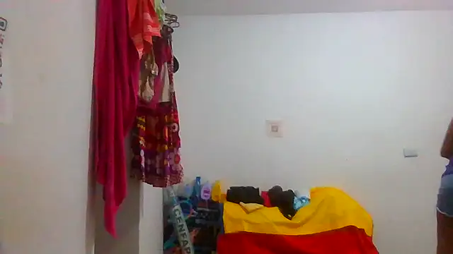 Aishamara online show from 10/18/25, 11:27