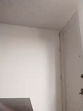 Snapshot of Aishamara chatting on 12/05/25, 03:59 Aishamara online show from 12/05/25, 03:59