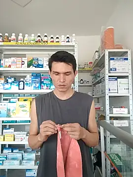 Snapshot of PrivCamZone chatting on 09/30/25, 06:24 PrivCamZone online show from 09/30/25, 06:24