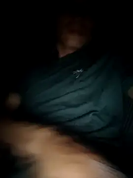 Snapshot of PrivCamZone chatting on 10/28/25, 05:00 PrivCamZone online show from 10/28/25, 05:00