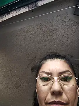 LaInsaciableIntensa online show from 11/19/25, 09:04