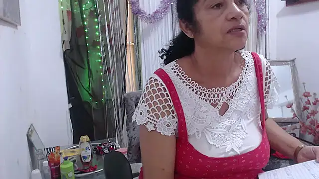 Snapshot of heyline_milf chatting on 02/03/25, 05:14 heyline milf online show from 02/03/25, 05:14