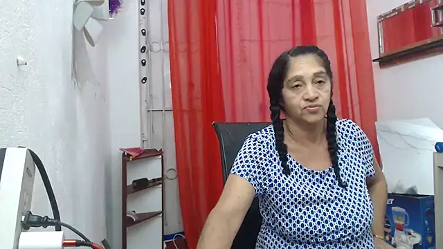 heyline milf online show from 05/26/26, 06:04