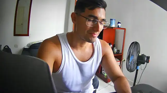 lechero226 online show from 12/19/24, 07:29