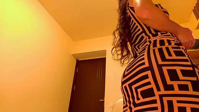 purpleariellx online show from 07/06/26, 10:45