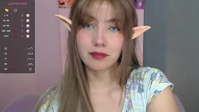 sweetrafaella online show from 10/31/25, 03:18