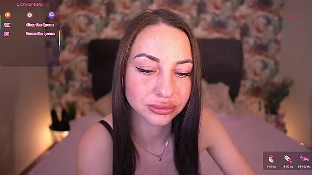KristiiMax online show from 04/25/26, 07:55