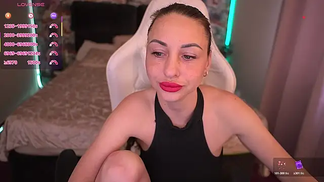 KristiiMax online show from 05/13/26, 10:34