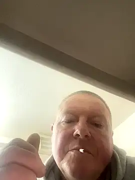 Snapshot of boilinghot123 chatting on 10/26/25, 05:57 boilinghot123 online show from 10/26/25, 05:57