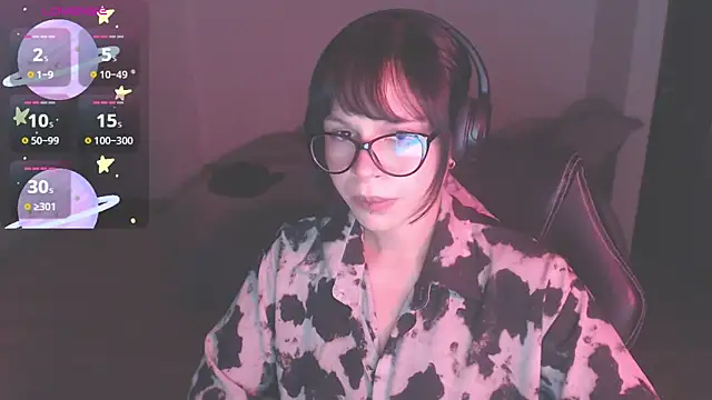 Snapshot of modjo_ chatting on 09/17/25, 04:14 modjo  online show from 09/17/25, 04:14