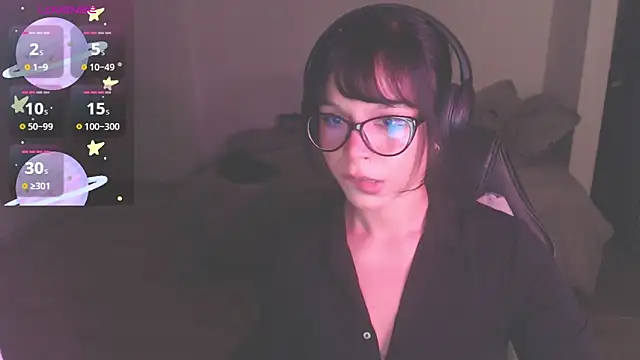 Snapshot of modjo_ chatting on 10/18/25, 04:26 modjo  online show from 10/18/25, 04:26