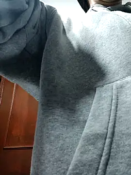 LunaZambrano online show from 10/15/25, 05:18