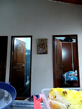 LunaZambrano online show from 10/30/25, 02:40