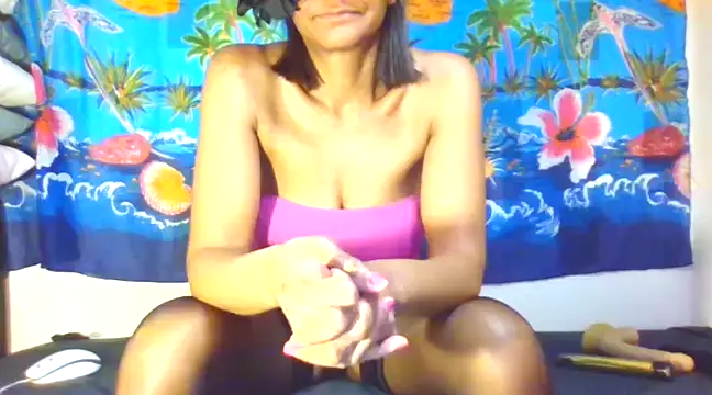 laetitiafun online show from 03/03/25, 06:44