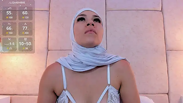 aisha vs online show from 12/23/24, 12:08