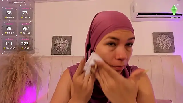 aisha vs online show from 07/30/26, 12:37