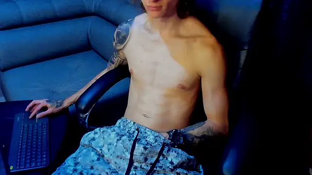 Snapshot of Dmtry6 chatting on 01/20/25, 04:34 Dmtry6 online show from 01/20/25, 04:34