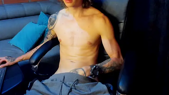 Snapshot of Dmtry6 chatting on 01/31/25, 02:58 Dmtry6 online show from 01/31/25, 02:58