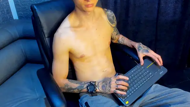 Snapshot of Dmtry6 chatting on 03/15/25, 08:21 Dmtry6 online show from 03/15/25, 08:21