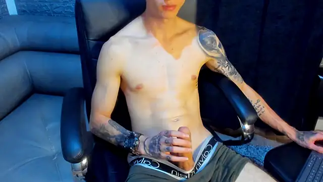 Snapshot of Dmtry6 chatting on 03/16/25, 11:14 Dmtry6 online show from 03/16/25, 11:14