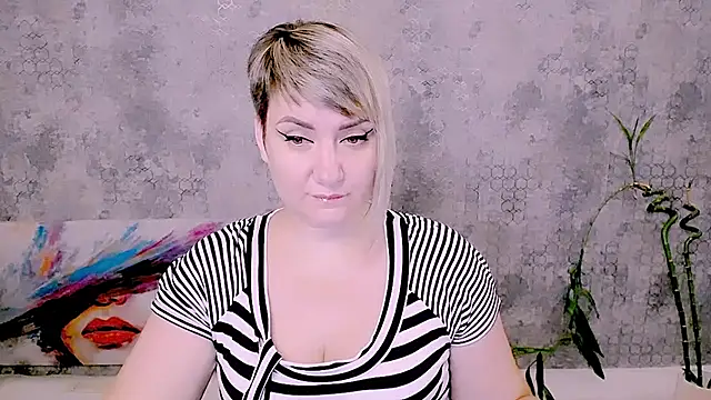 Djullia online show from 07/24/26, 05:49