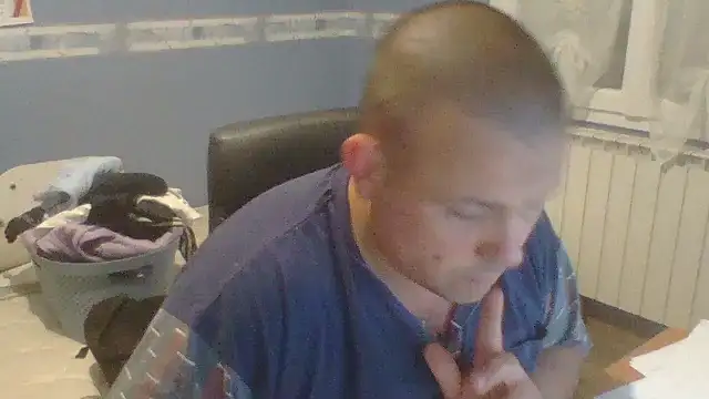 Snapshot of manubm03 chatting on 10/10/25, 11:42 manubm03 online show from 10/10/25, 11:42