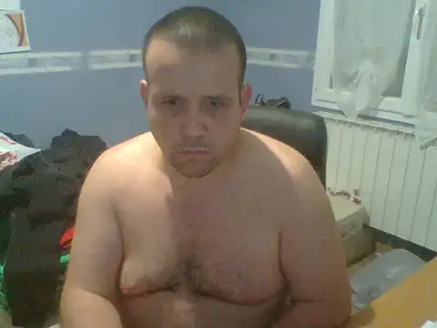 manubm03 online show from 12/14/25, 07:58