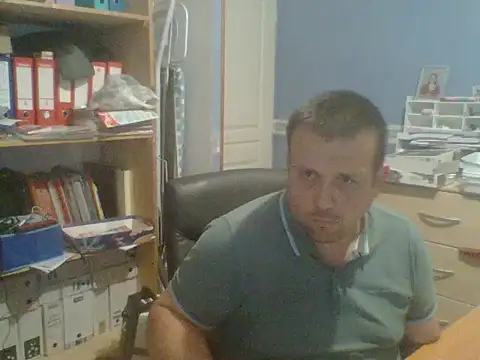 Snapshot of manubm03 chatting on 05/06/26, 04:56 manubm03 online show from 05/06/26, 04:56